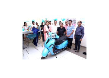 अलिबागमध्ये आल्या पंचरंगी चेतक