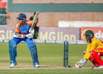 झिम्बाब्वेला भारताचा ‘यशस्वी’ तडाखा