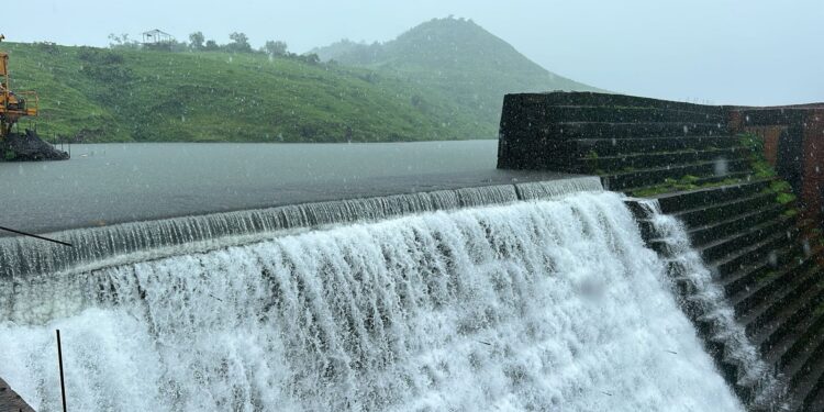 पाली भुतीवली धरण ओव्हरफ्लो
