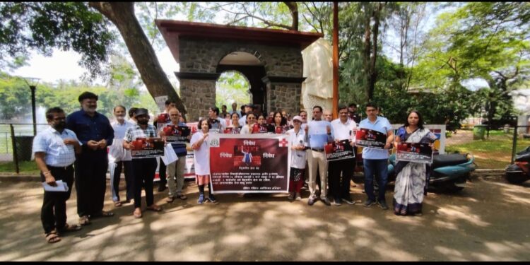 अत्याचार व हत्येविरोधात डॉक्टर एकवटले