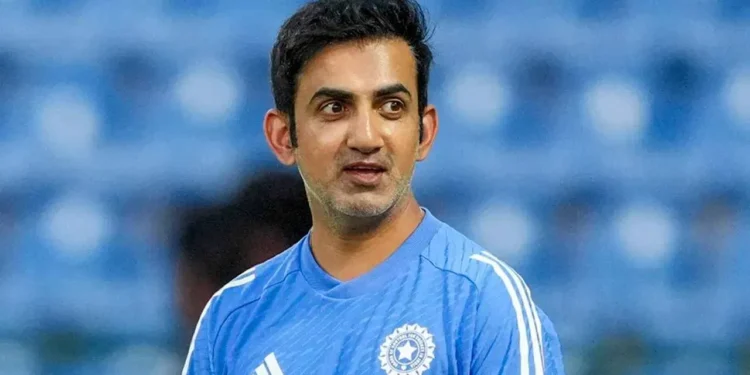 गंभीरच्या संघात भारताला स्थान नाही