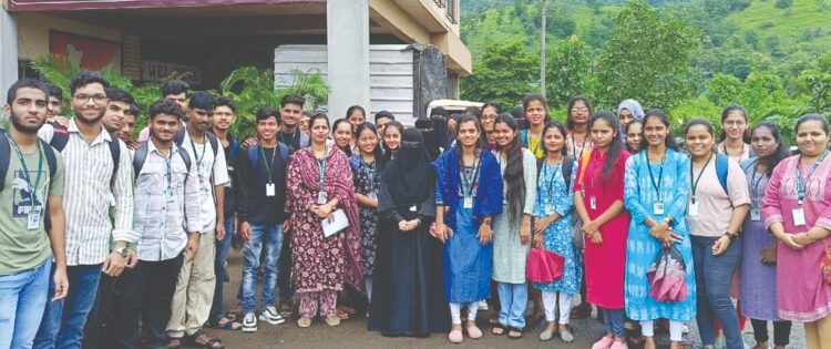 ‘हिरवळ’मार्फत क्षेत्रभेटीचे आयोजन