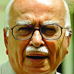 लालकृष्ण आडवाणींची प्रकृती बिघडली