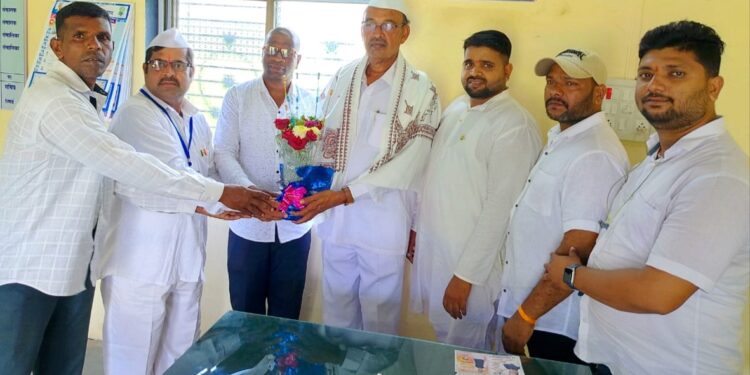 सदानंद गायकर यांचा सत्कार