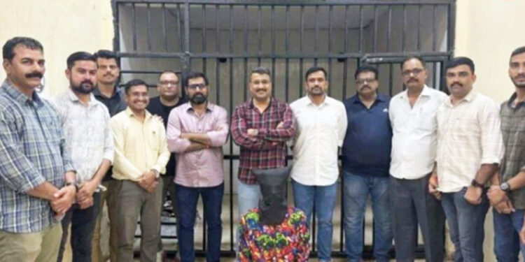 विनयभंग करणाऱ्या आरोपीस अटक