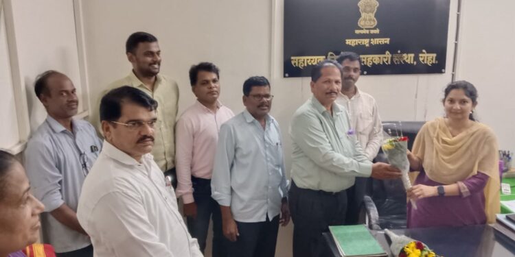 पतपेढीच्या चेअरमनपदी सुरेश बिनविरोध