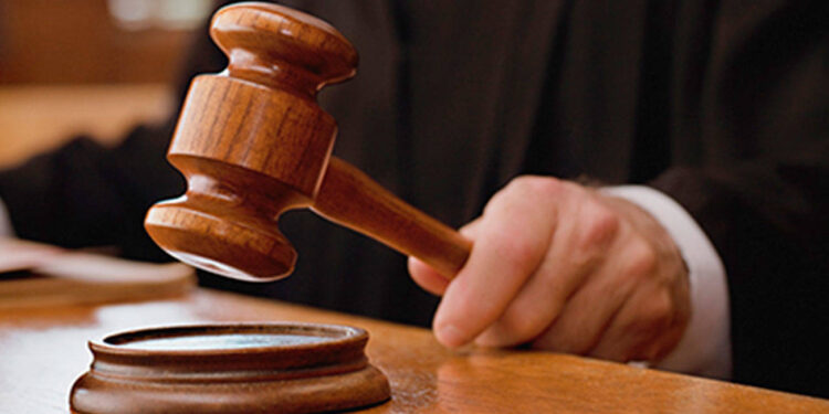 अपघातात दगावलेल्यांच्या कुटुंबियांना नुकसान भरपाई