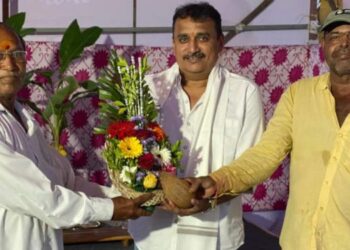 माजी नगराध्यक्ष प्रशांत नाईक यांचा सन्मान