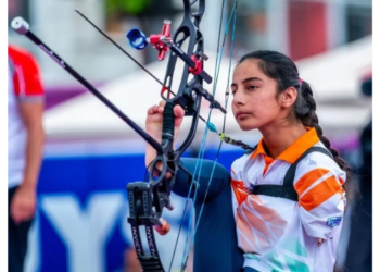 तिरंदाजीत शितल देवीचा ‘पाय’गुण