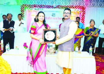 गुणवंतांना सहकार्य करणार- चित्रलेखा पाटील