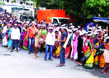 अलिबागमध्ये आदिवासी दिन साजरा