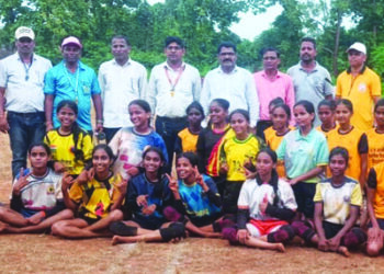 खो-खो स्पर्धेत खांब हायस्कूलची बाजी