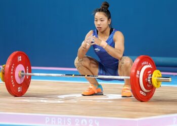 वेटलिफ्टर मीराबाई चानूचे ऑलिम्पिक पदक हुकले