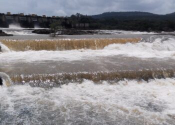 खडकवासला धरणातून विसर्ग वाढला