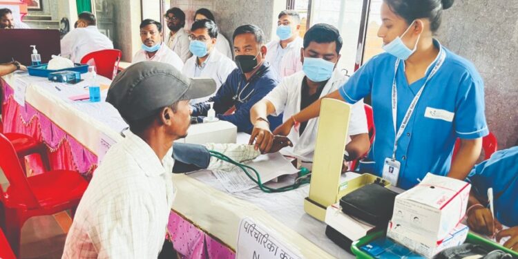 गौरकामत येथे आरोग्य शिबिर संपन्न