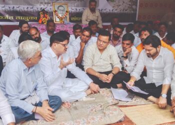 महावितरण विरोधात उपोषण सुरू