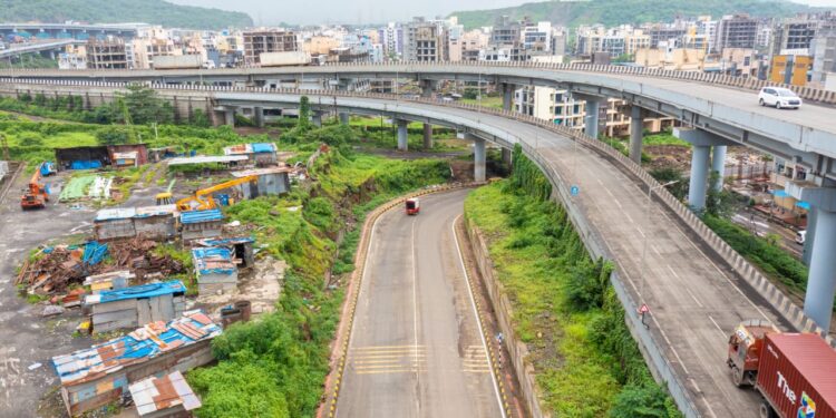 लालपरीचा मार्ग वाहतुकीसाठी तयार