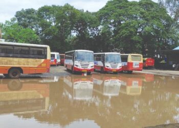 महाड आगारातील सांडपाण्याचा फटका