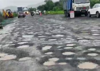 महामार्गावरुन निघणार तिरडी यात्रा