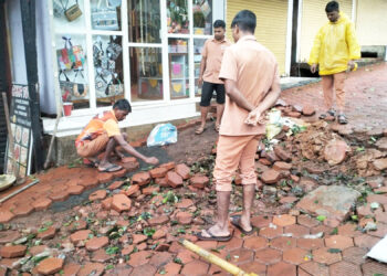 तात्काळ रस्त्याच्या कामाला सुरुवात