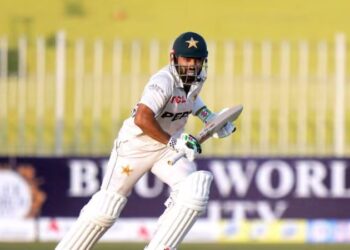 द्विशतक होण्यापूर्वीच पाकिस्तानचा डाव घोषित