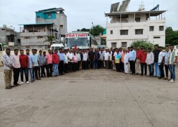 शेकापचे कार्यकर्ते पंढरपूरमध्ये दाखल