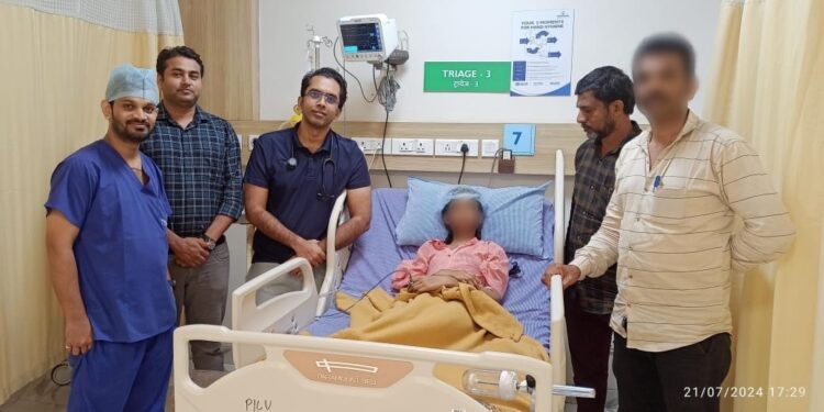 13 वर्षांच्या मुलीच्या फुफ्फुसातून काढली 2.1 इंचाची पिन