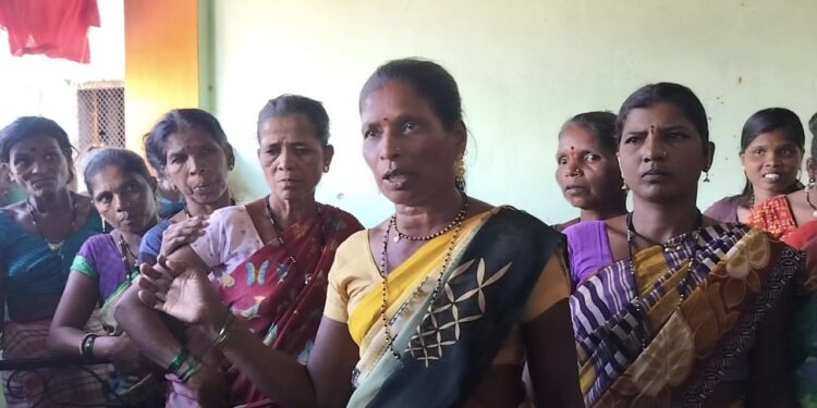 आदिवासींना बदनाम करण्याचा कट