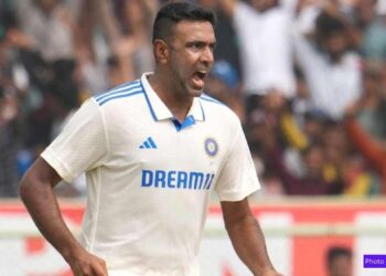 अश्विनची ऐतिहासिक कामगिरी