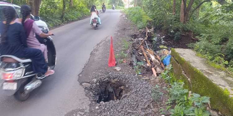 उरण-करंजा रस्ता मृत्यूचा सापळा