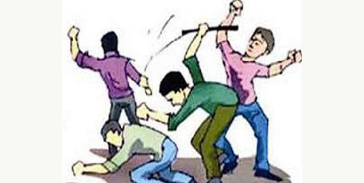 बेन्जो वाजविण्यावरून दोन गटात हाणामारी