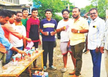 ईद निमित्त सरबत वाटप