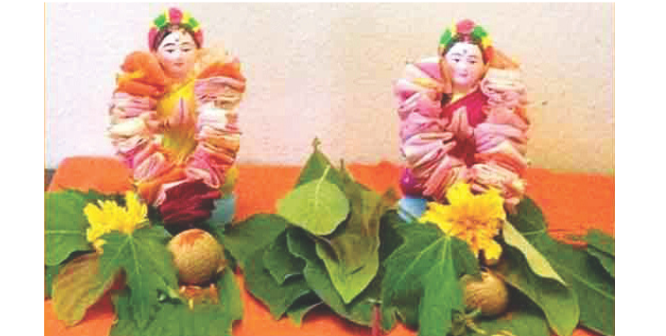 हरितालिकेच्या पूजेसाठी महिलांची तयारी