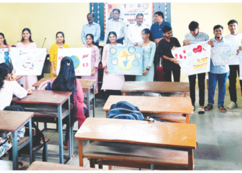 विद्यार्थ्यांनी घेतली स्वच्छतेची शपथ