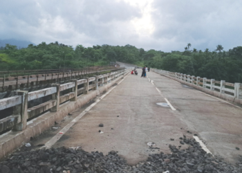 वांगणी पाषाणे पुल धोकादायक