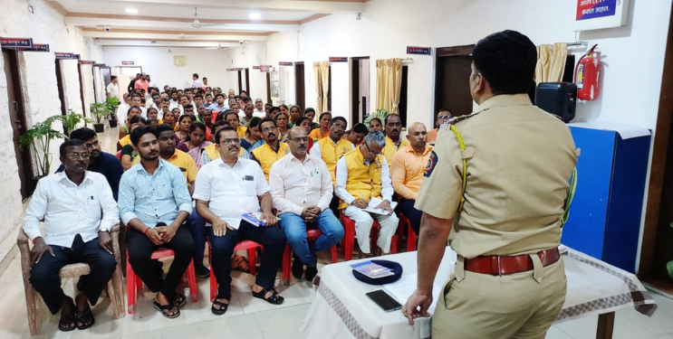 नवरात्रोत्सव शांततेने साजरा करा: कदम