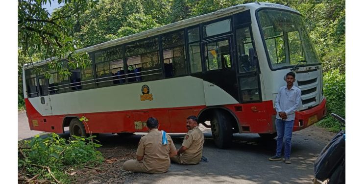 सीएनजी बस घाटातच पडताहेत बंद