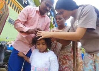 शिक्षिकेची चिमुकलीला अमानुष मारहाण