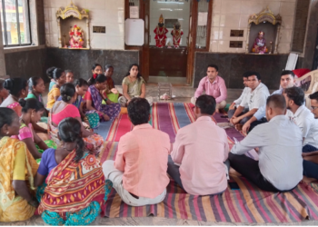 वेनगावच्या आदिवासी महिला आक्रमक