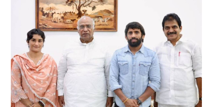 कुस्तीपटू राजकीय आखाड्यात