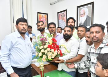 57 कामगारांच्या चुली विझल्या