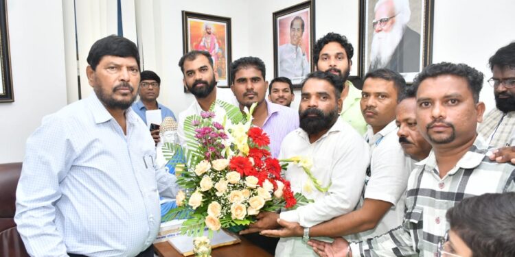 57 कामगारांच्या चुली विझल्या