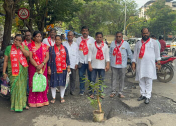 पनवेलच्या रस्त्याचा वाजलाय बँडबाजा
