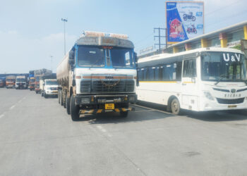 अवजड वाहने अपघाताला आमंत्रण