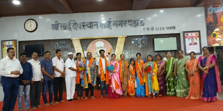 कर्तृत्ववान कन्यांचा सत्कार