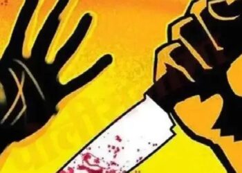 एएसआय ज्येष्ठ पोलीस कर्मचाऱ्यावर चाकू हल्ला