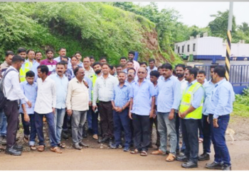 अदानीविरोधात स्थानिक कामगार आक्रमक