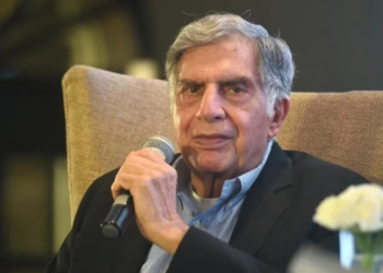 उद्योगपती रतन टाटा यांची तब्येत बिघडली; रुग्णालयात दाखल