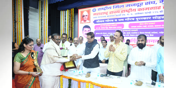 दिलीप खोंड यांचा सन्मान