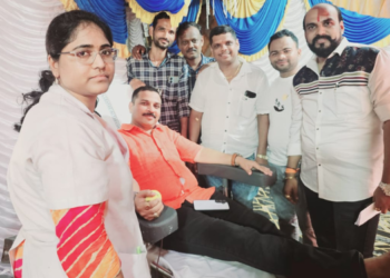 रक्तदान शिबीर, आरोग्य शिबीर संपन्न